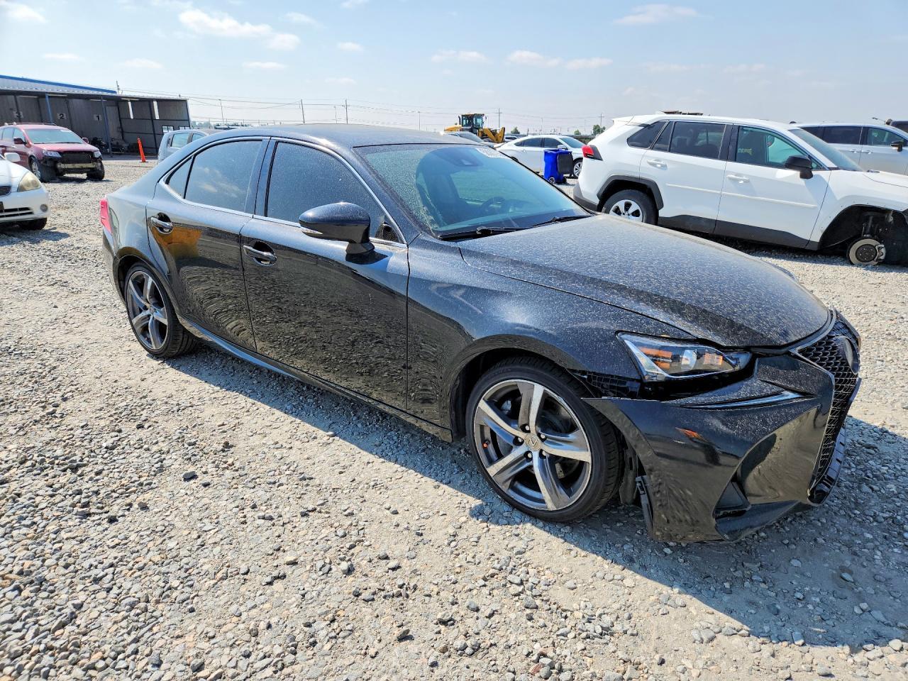 2017 Lexus Is 300 - Image 4