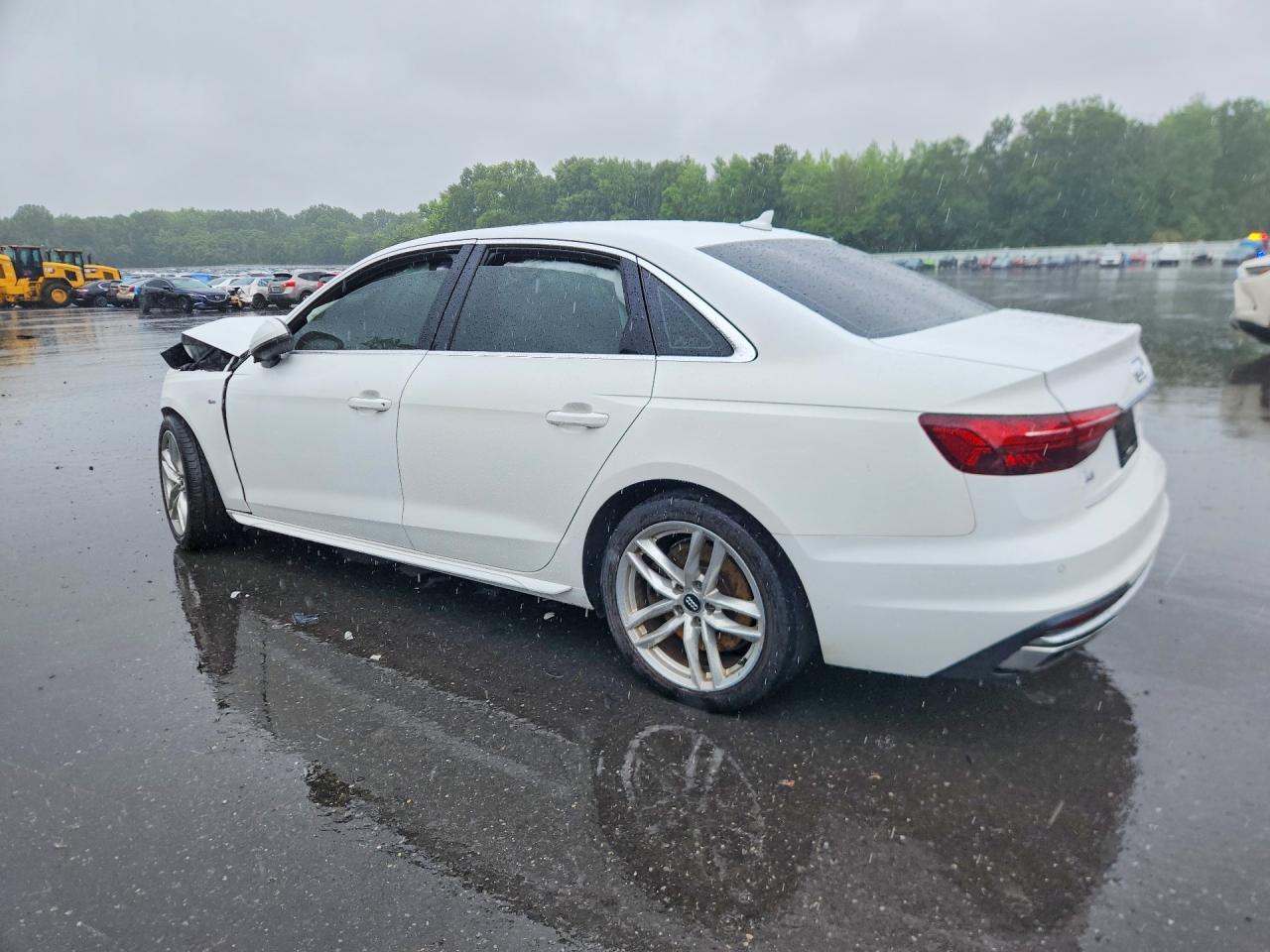 2020 Audi A4 Premium Plus - Фото 2
