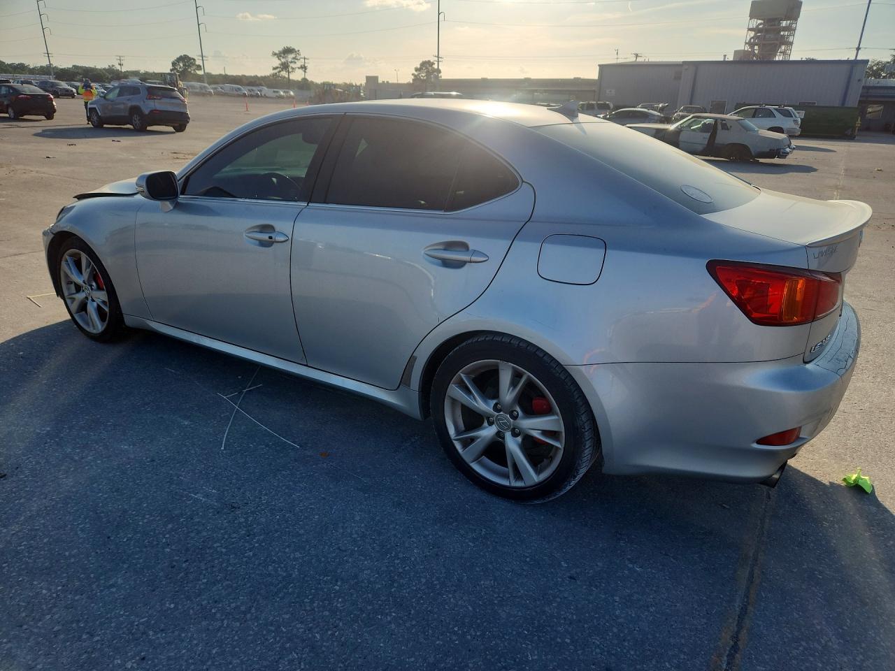 2010 Lexus Is 250 - Image 2