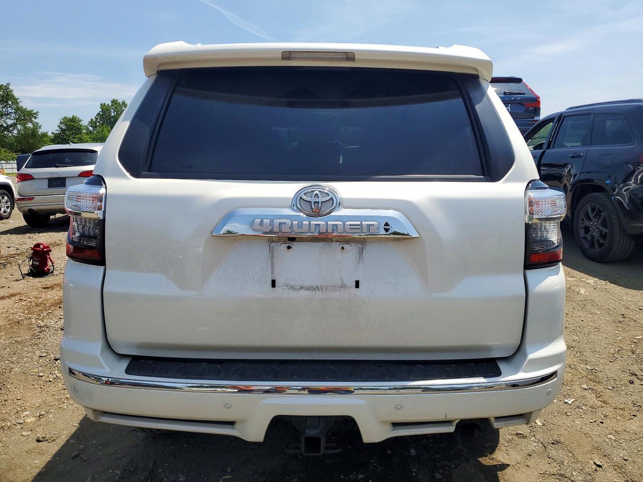2022 Toyota 4Runner Limited - Image 6