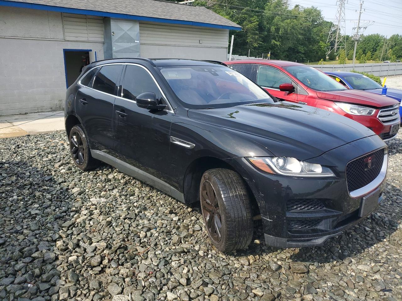 2019 Jaguar F-Pace Premium - Image 4