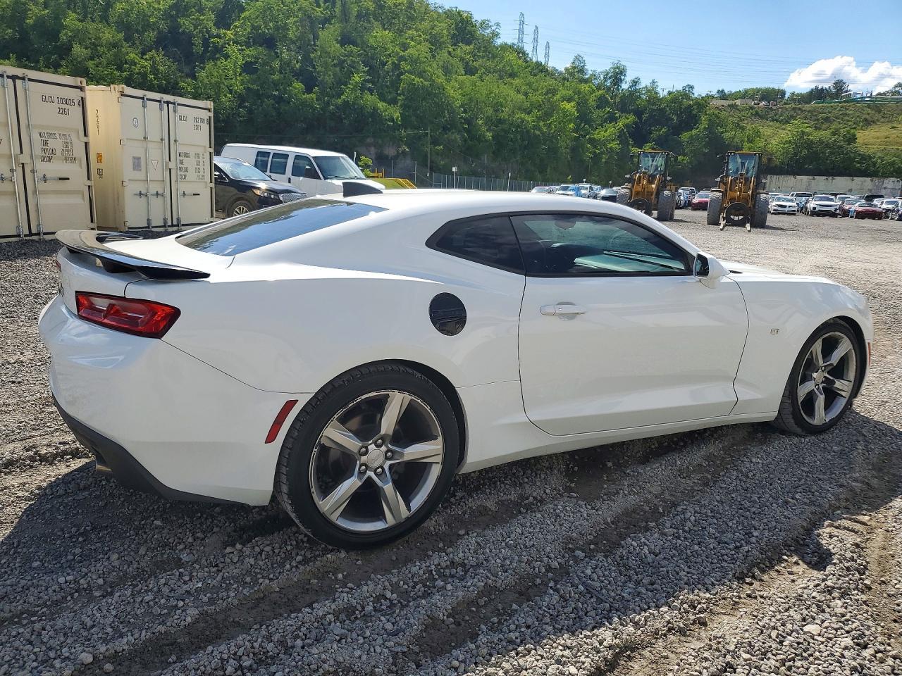 2017 Chevrolet Camaro Ls - Фото 3