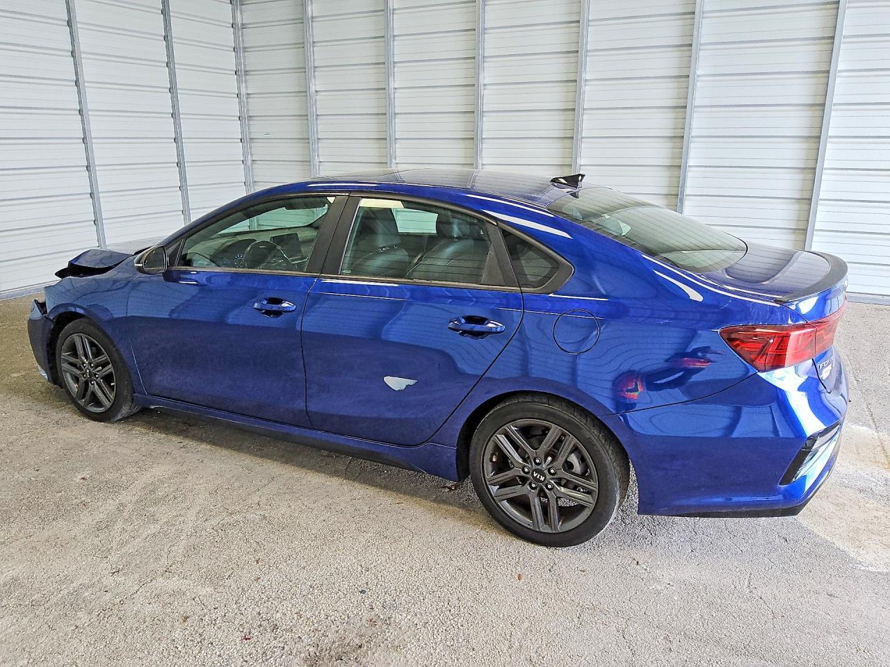 2020 Kia Forte Gt Line - Фото 2
