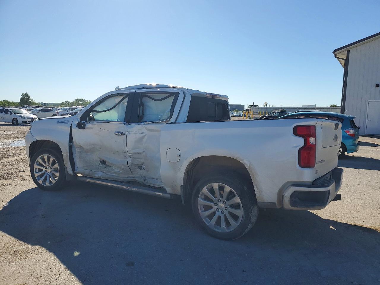 2022 Chevrolet Silverado Ltd K1500 High Country - Фото 2