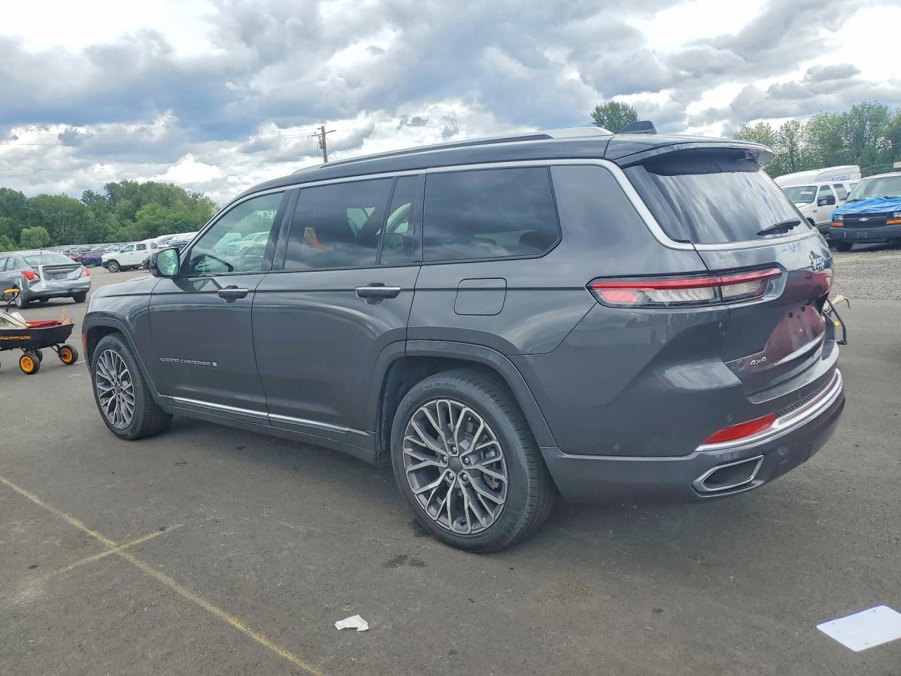 2023 Jeep Grand Cherokee L Summit - Image 2