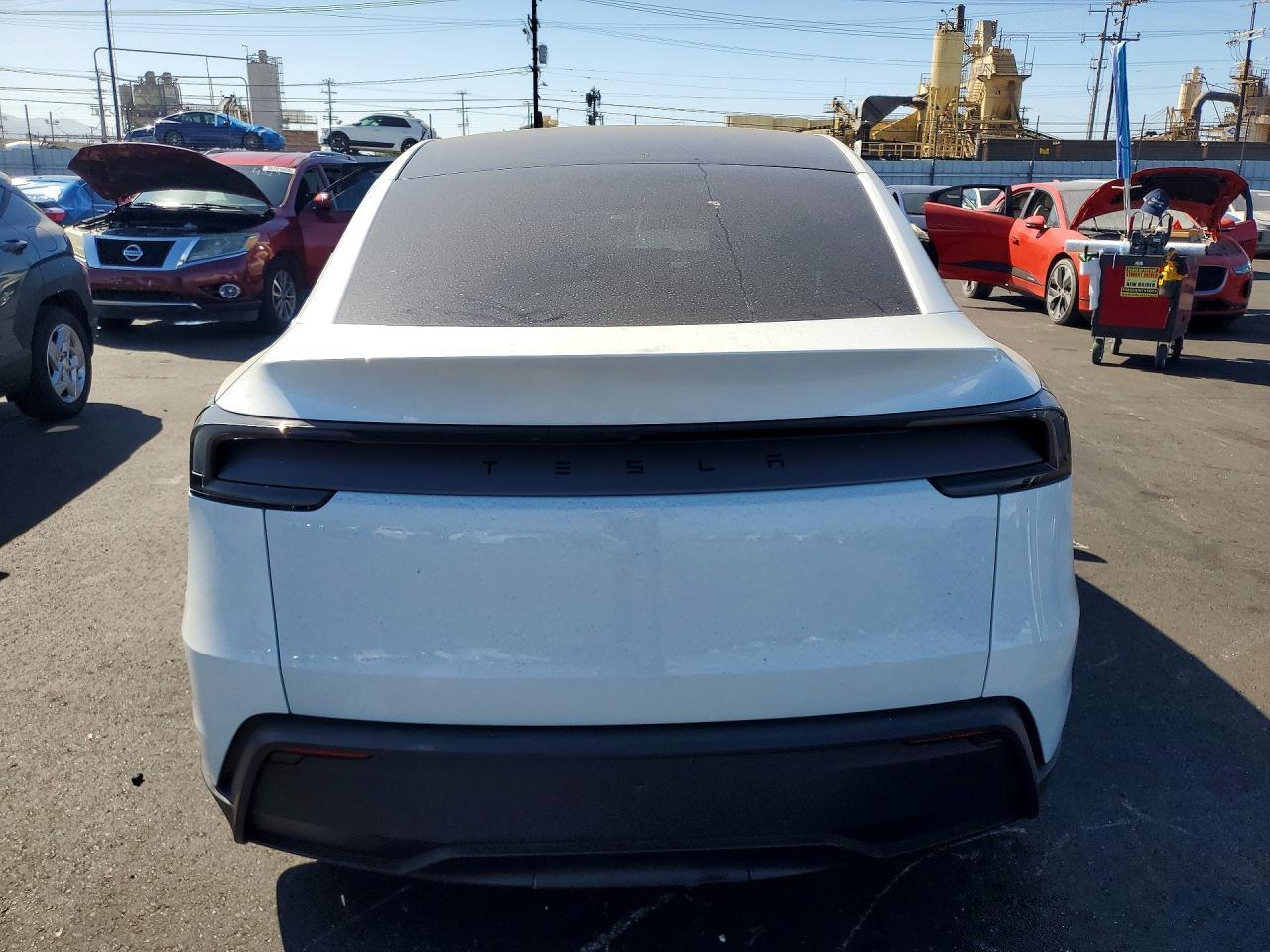2026 Tesla Model Y - Image 6