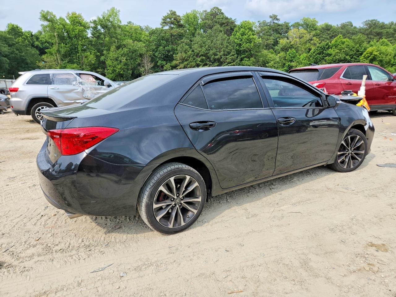 2019 Toyota Corolla Se - Фото 3