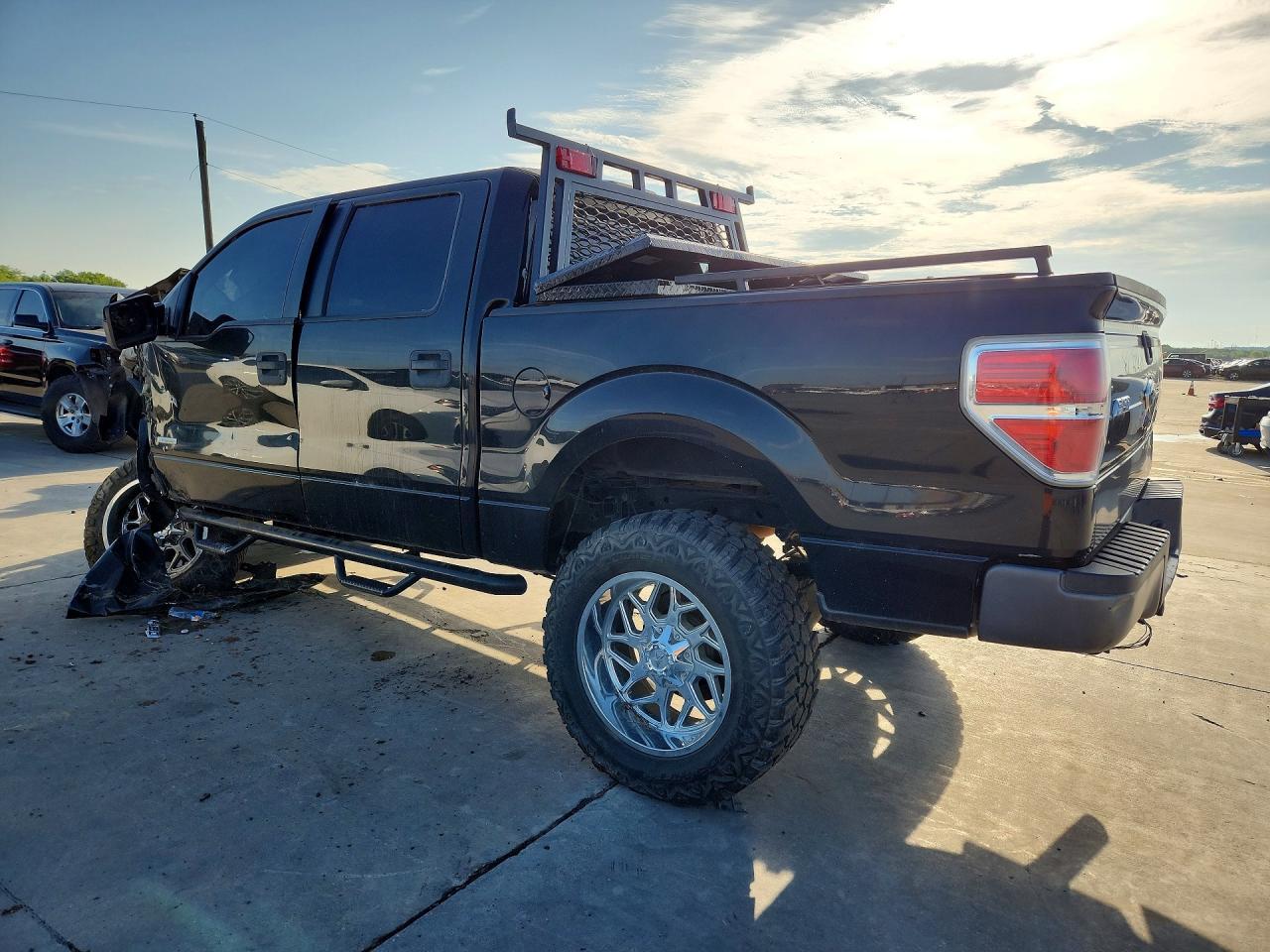2014 Ford F150 Lariat - Image 2