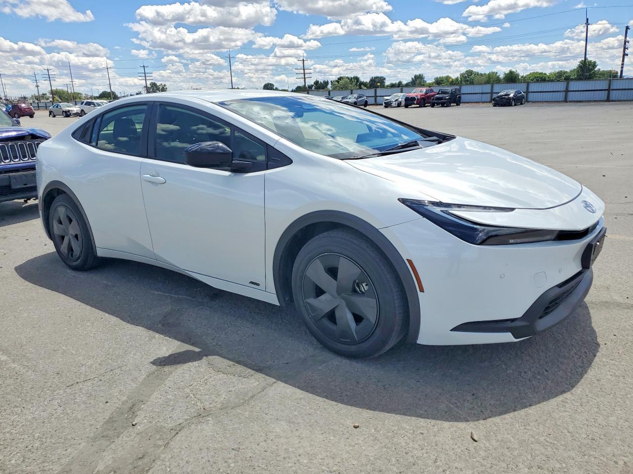 2024 Toyota Prius Le - Фото 4