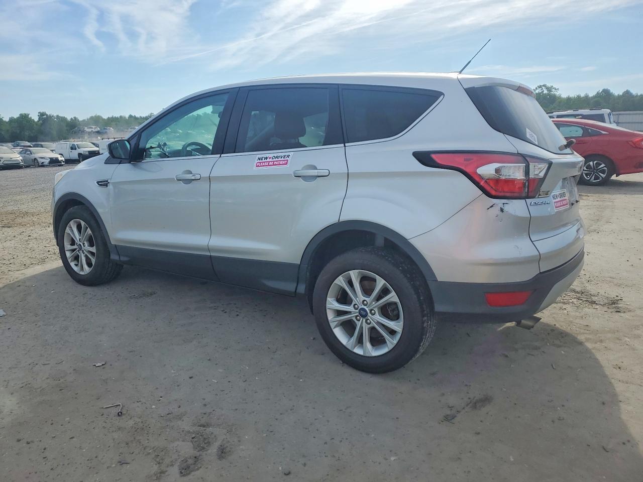 2017 Ford Escape Se - Фото 2