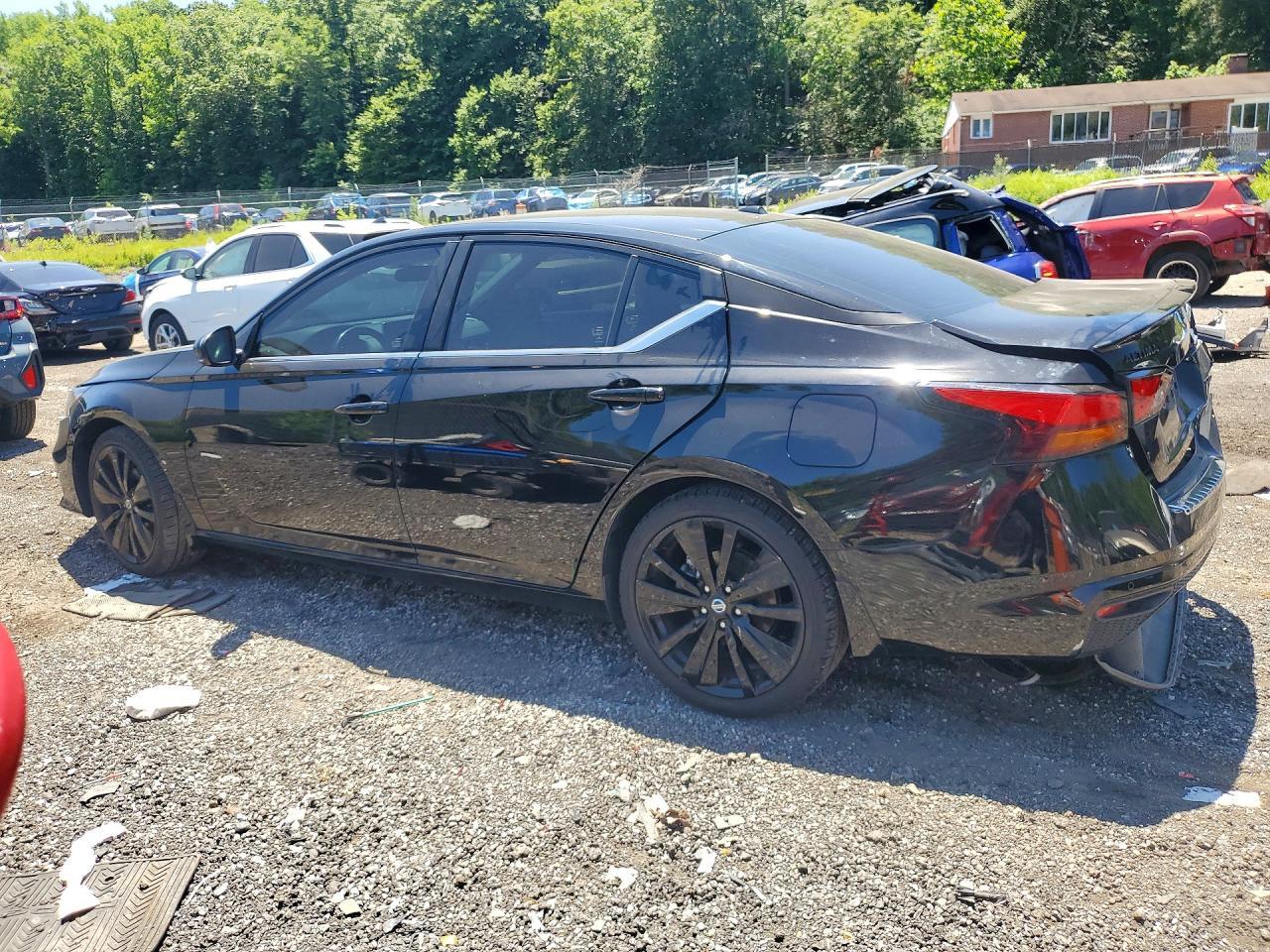 2022 Nissan Altima Sr - Фото 2