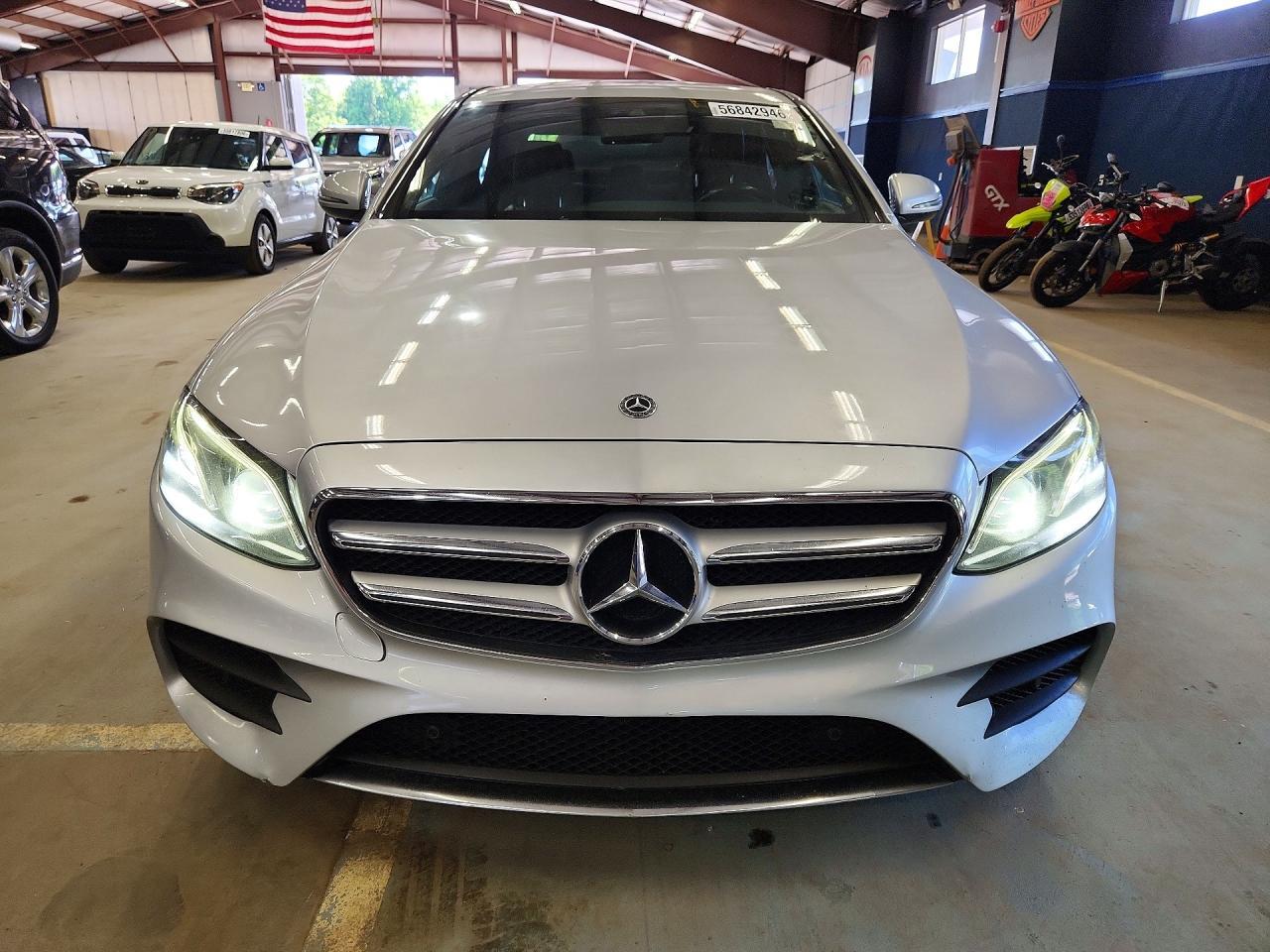 2017 Mercedes-Benz E 300 4Matic - Image 5