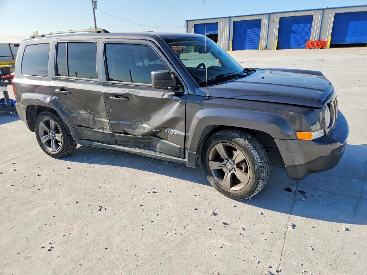 2015 Jeep Patriot Latitude - Фото 4