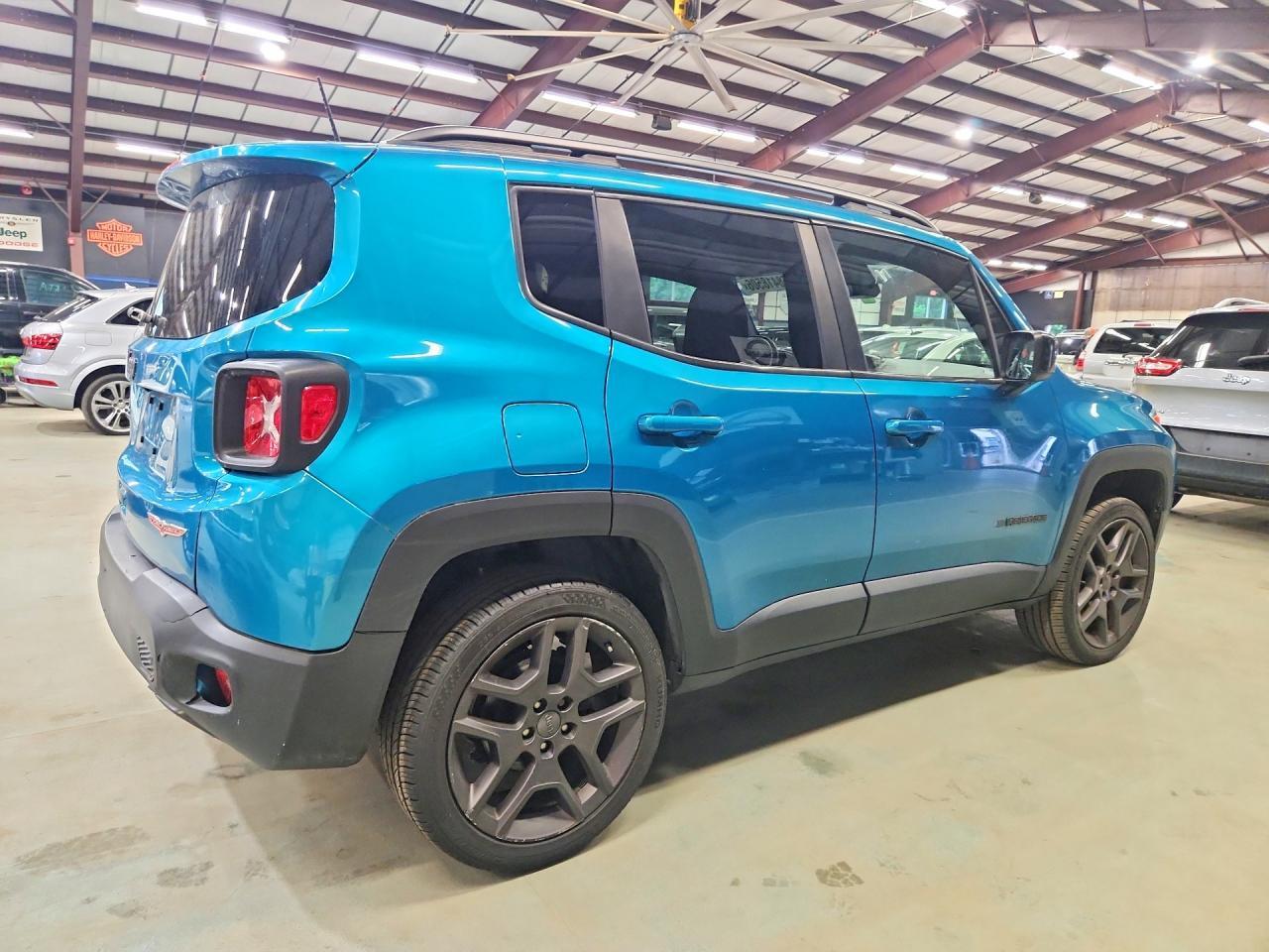 2021 Jeep Renegade Latitude - Фото 3