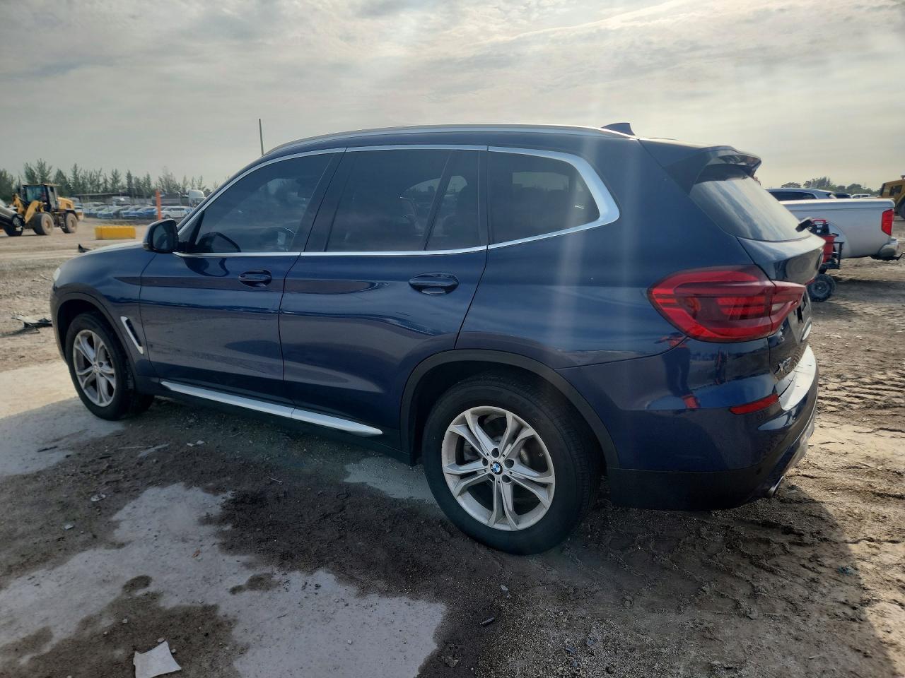 2019 BMW X3 xDrive30I - Фото 2