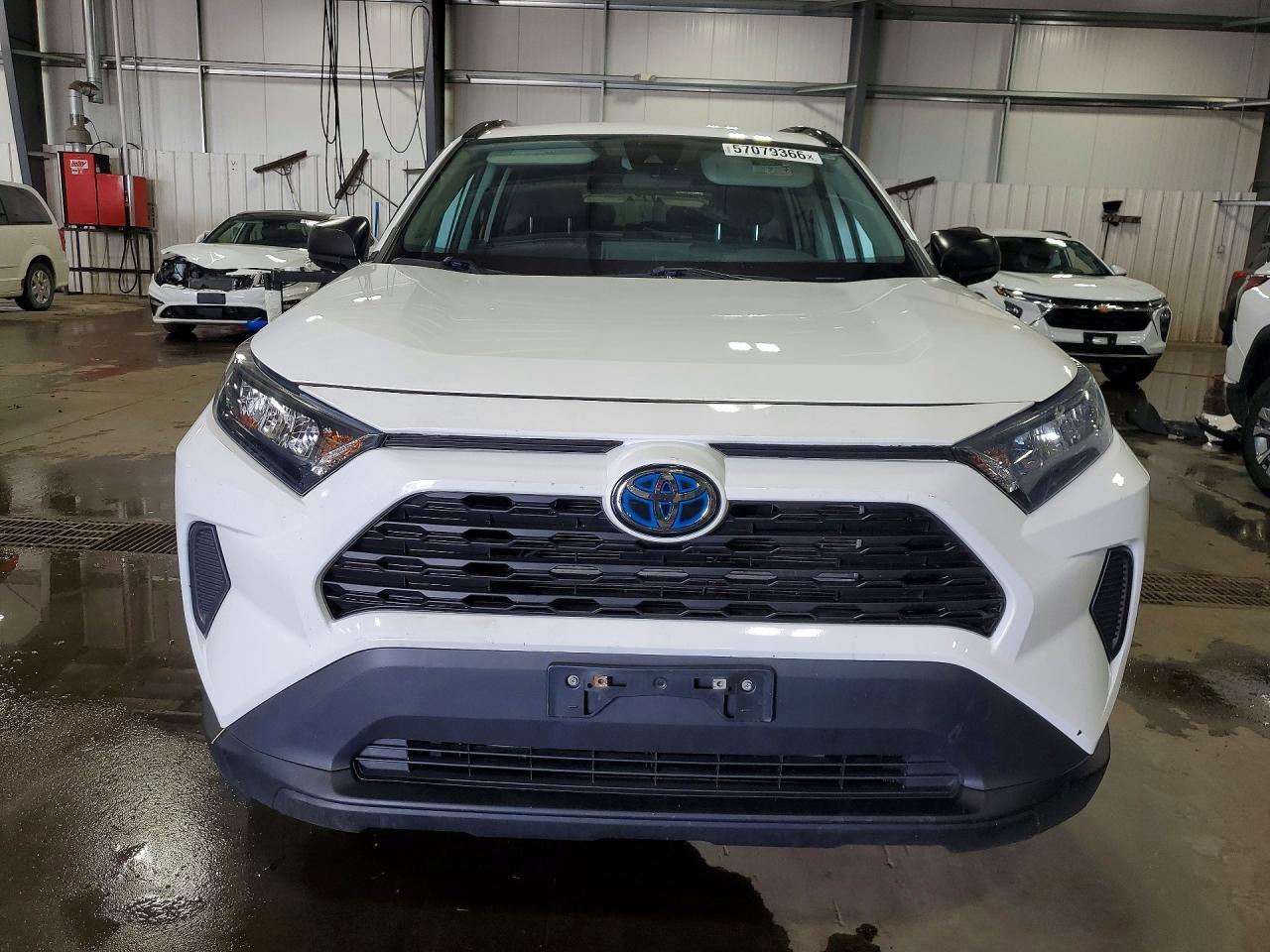 2021 Toyota Rav4 Le - Image 5
