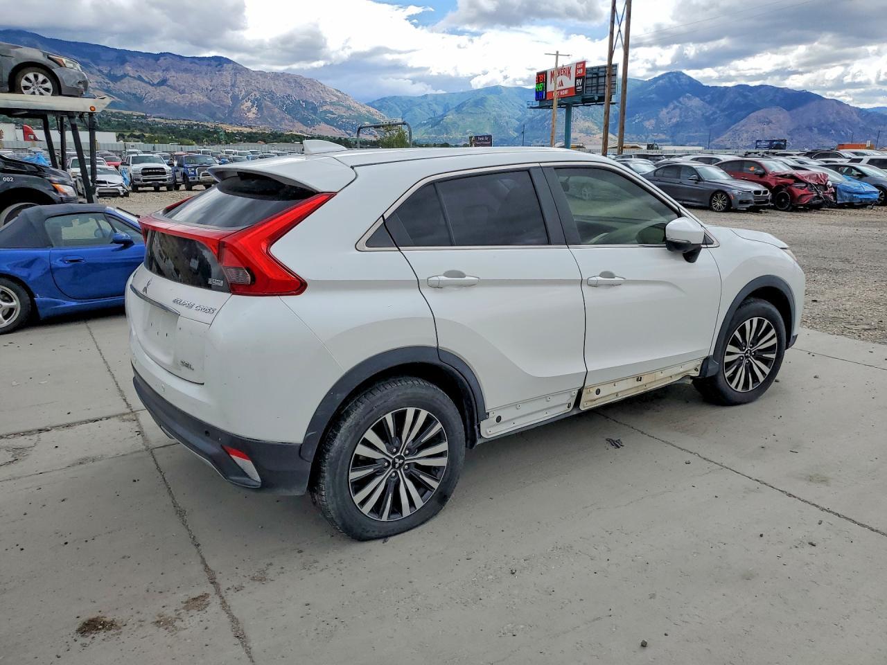 2018 Mitsubishi Eclipse Cross Es - Фото 3