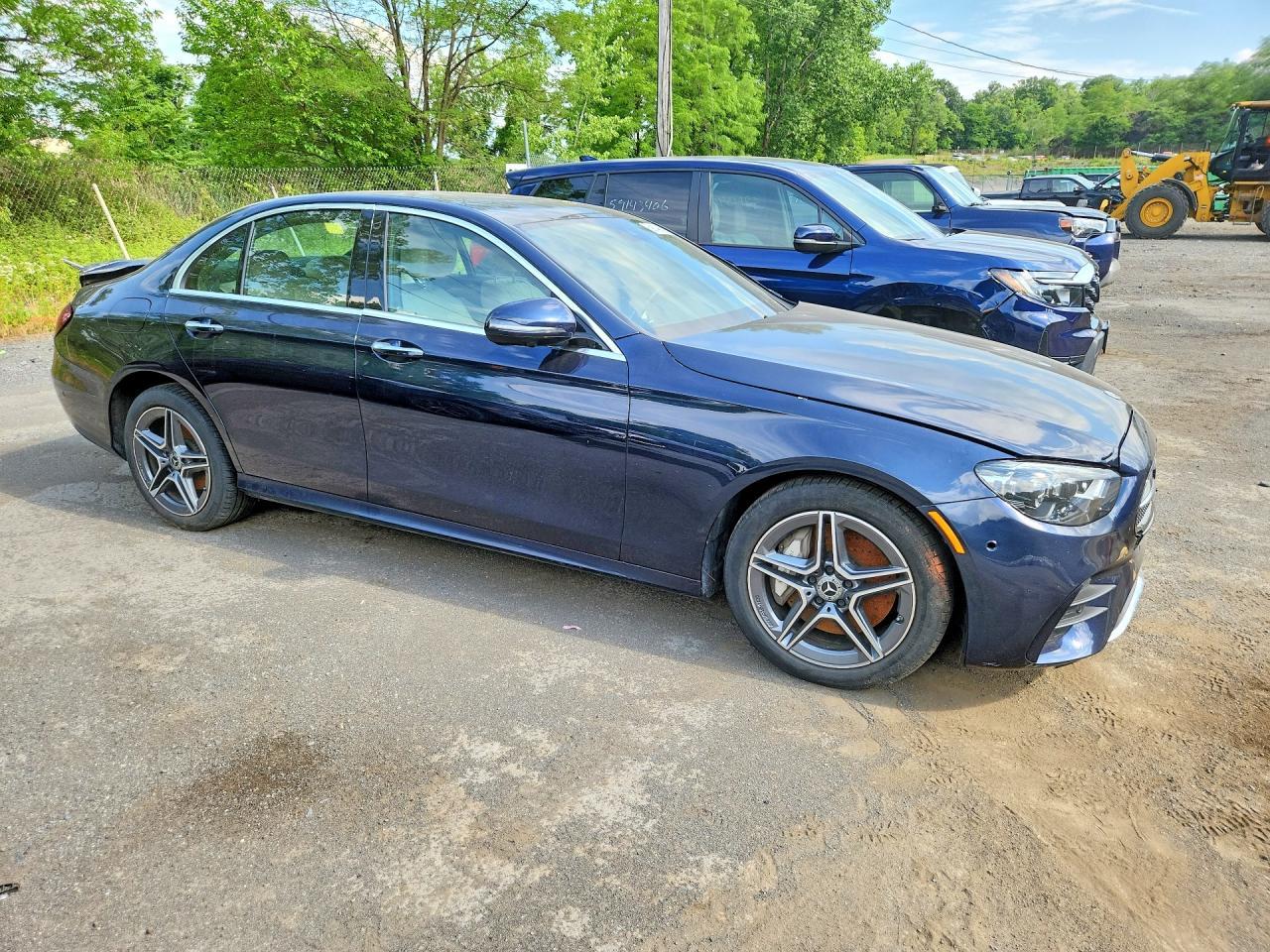 2023 Mercedes-Benz E 350 4Matic - Image 4