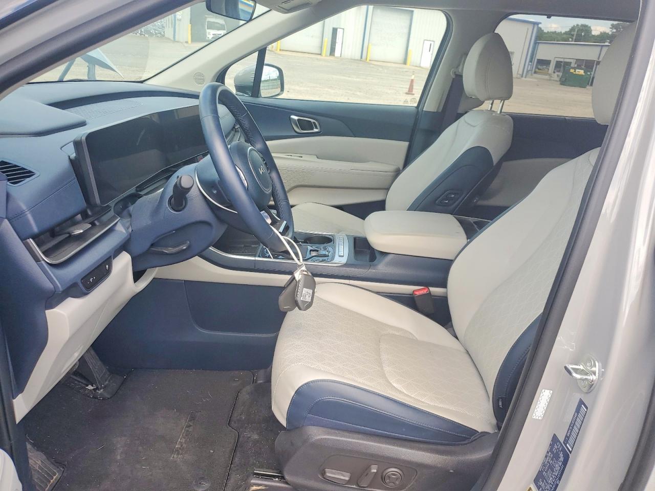 2025 Kia Carnival Ex - Image 7
