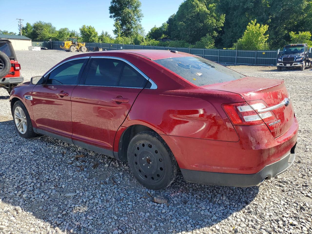 2015 Ford Taurus Sel - Фото 2