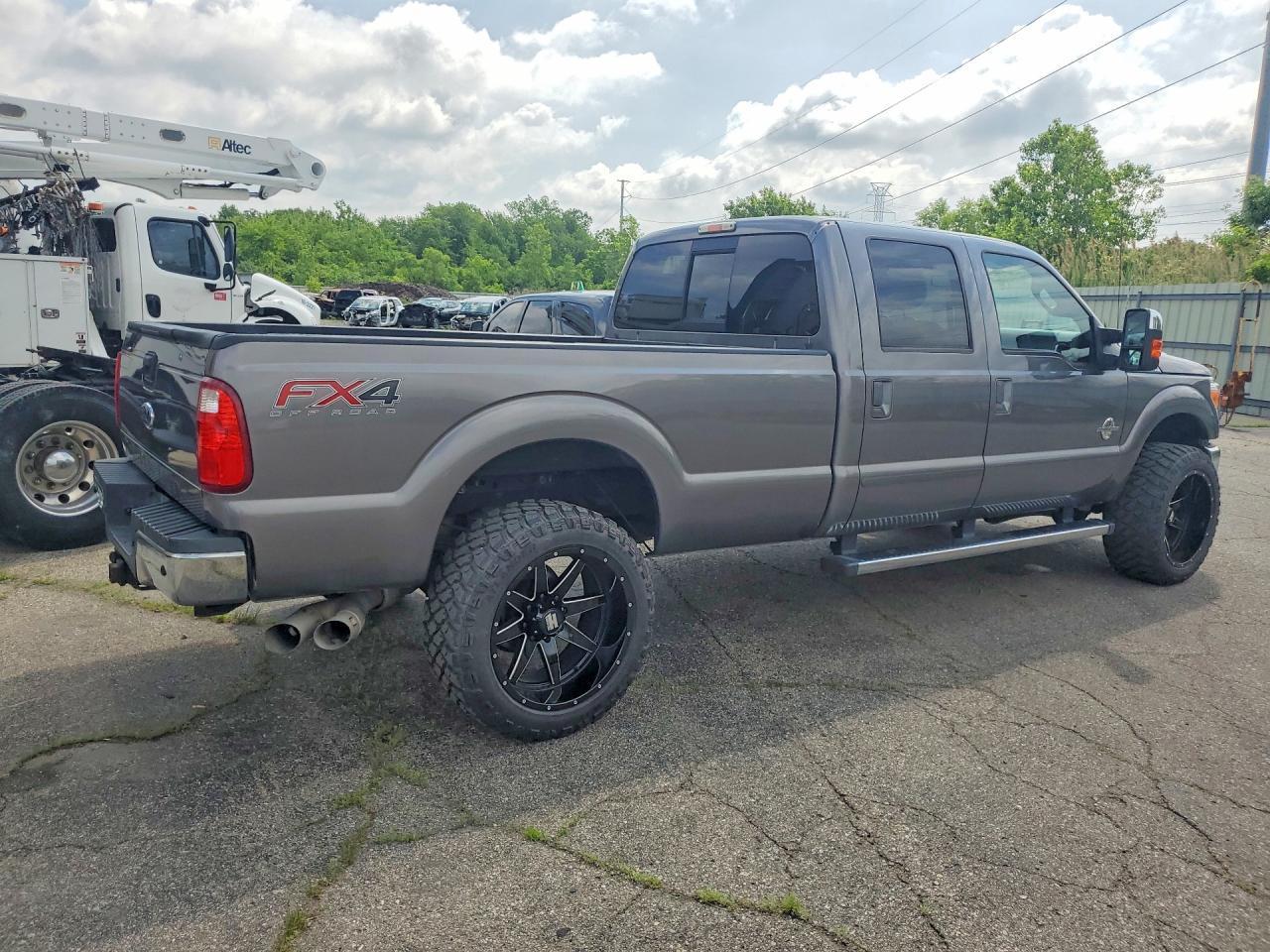 2012 Ford F350 Super Duty - Фото 3