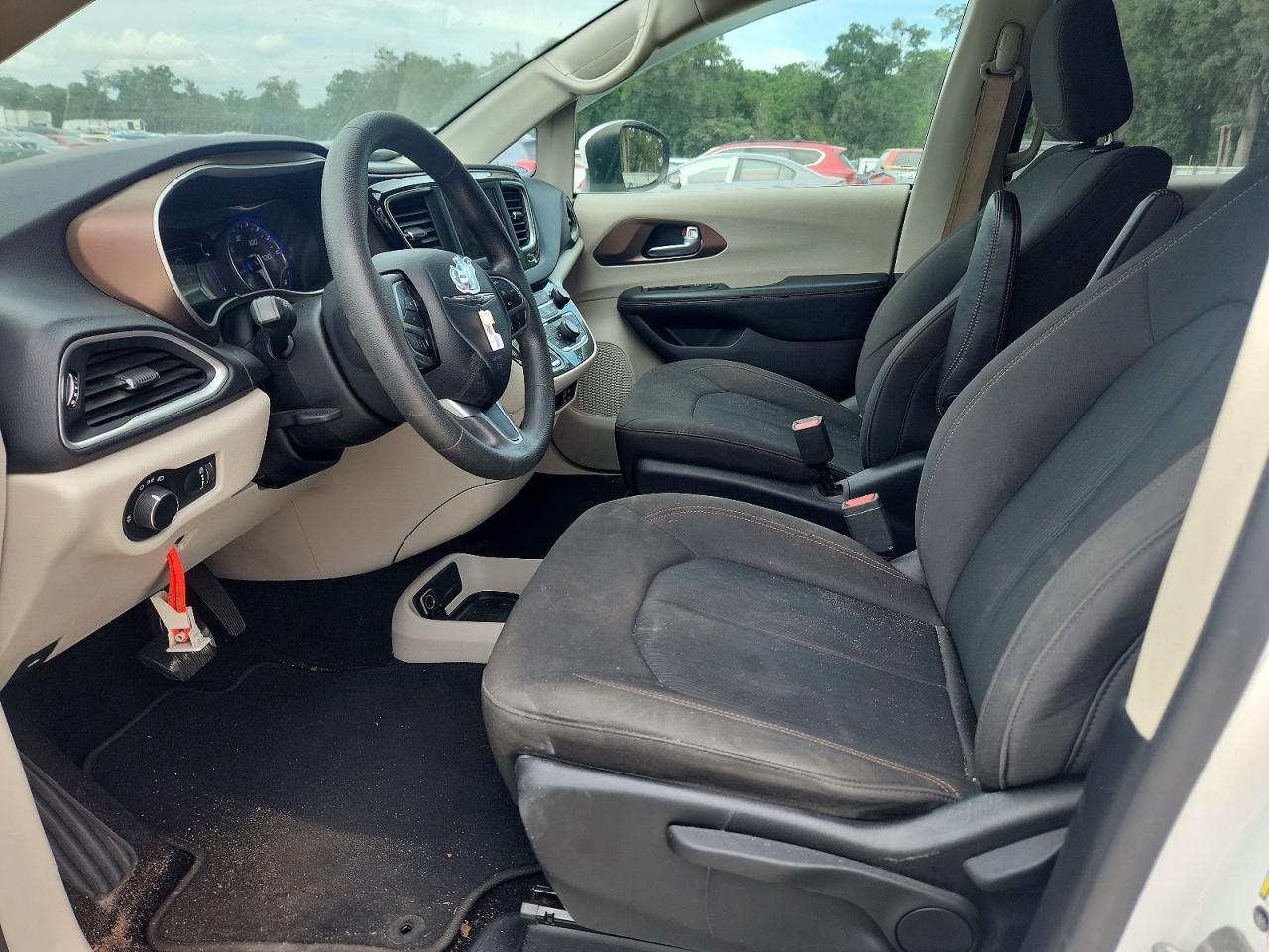2018 Chrysler Pacifica L - Фото 7