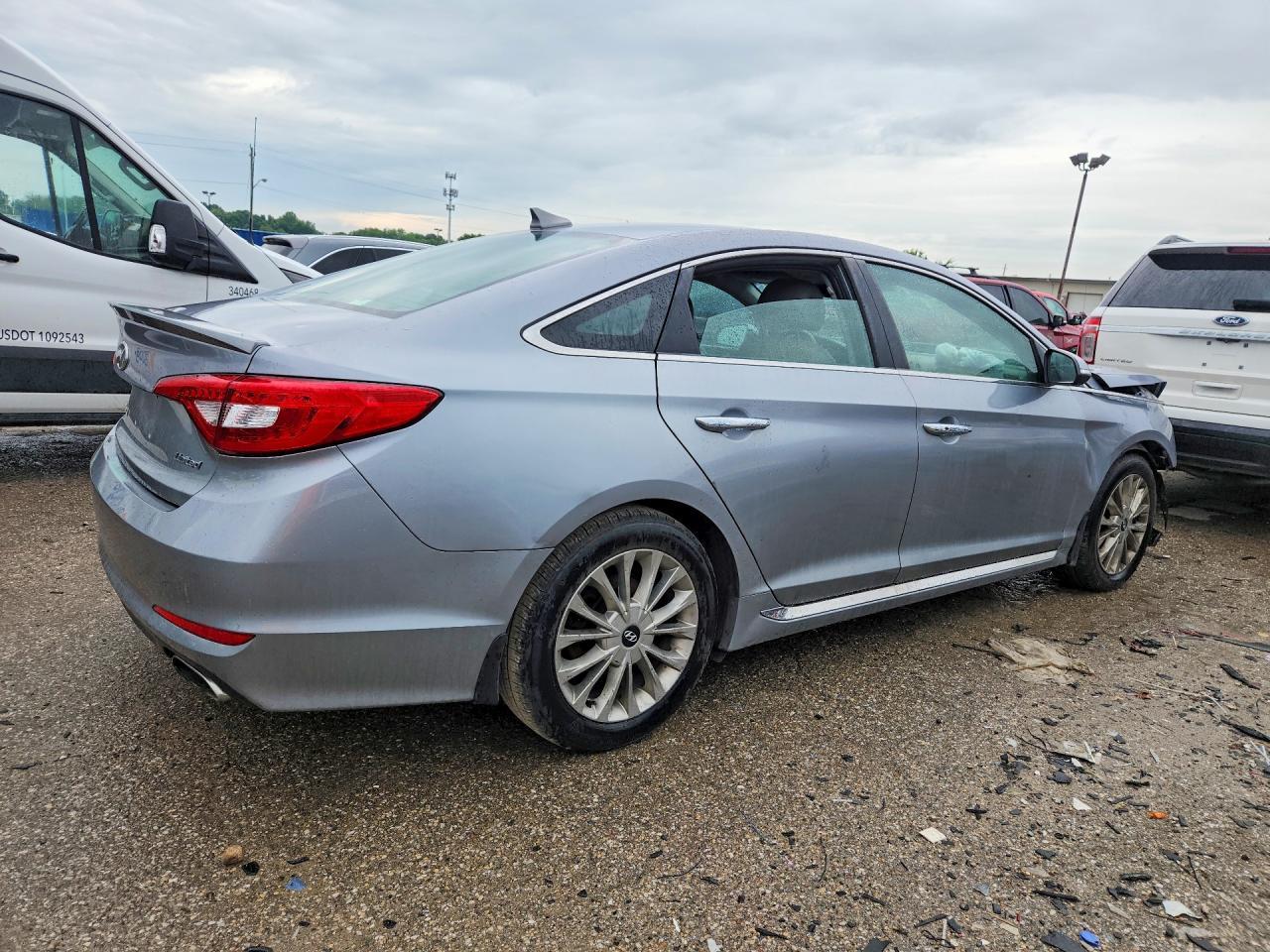 2015 Hyundai Sonata Limited - Image 3