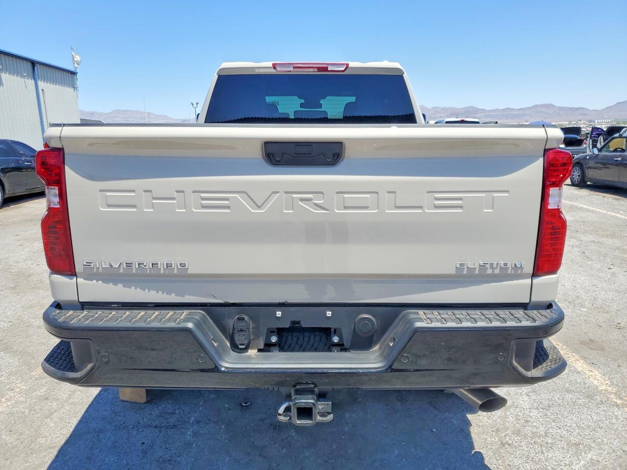 2026 Chevrolet Silverado K2500 Custom - Фото 6