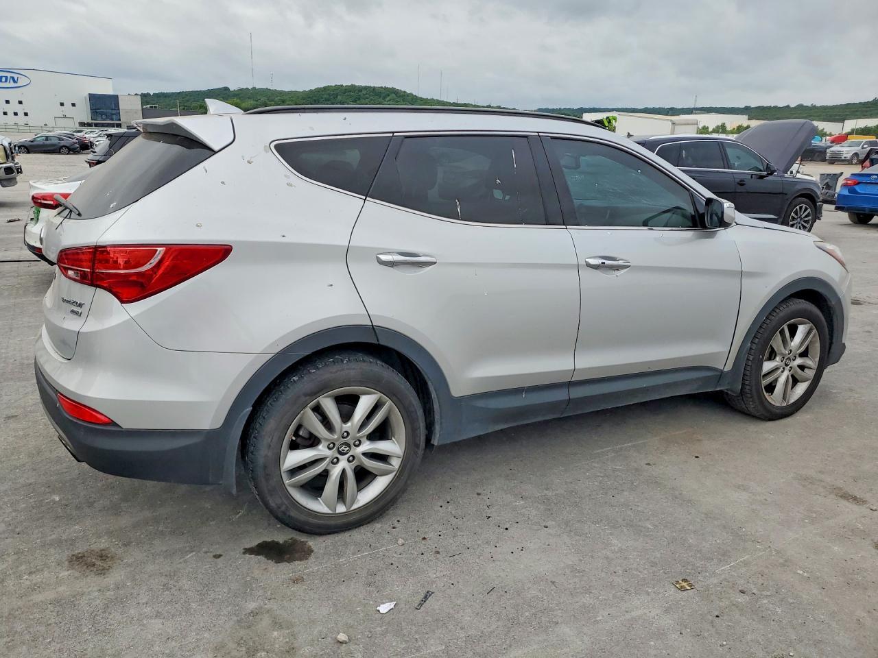 2014 Hyundai Santa Fe Sport 2.0T - Image 3