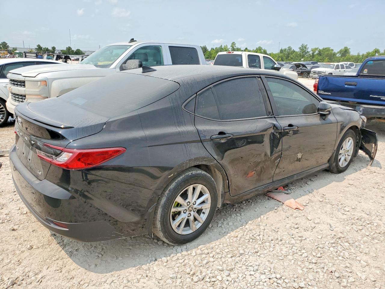2025 Toyota Camry Le - Фото 3