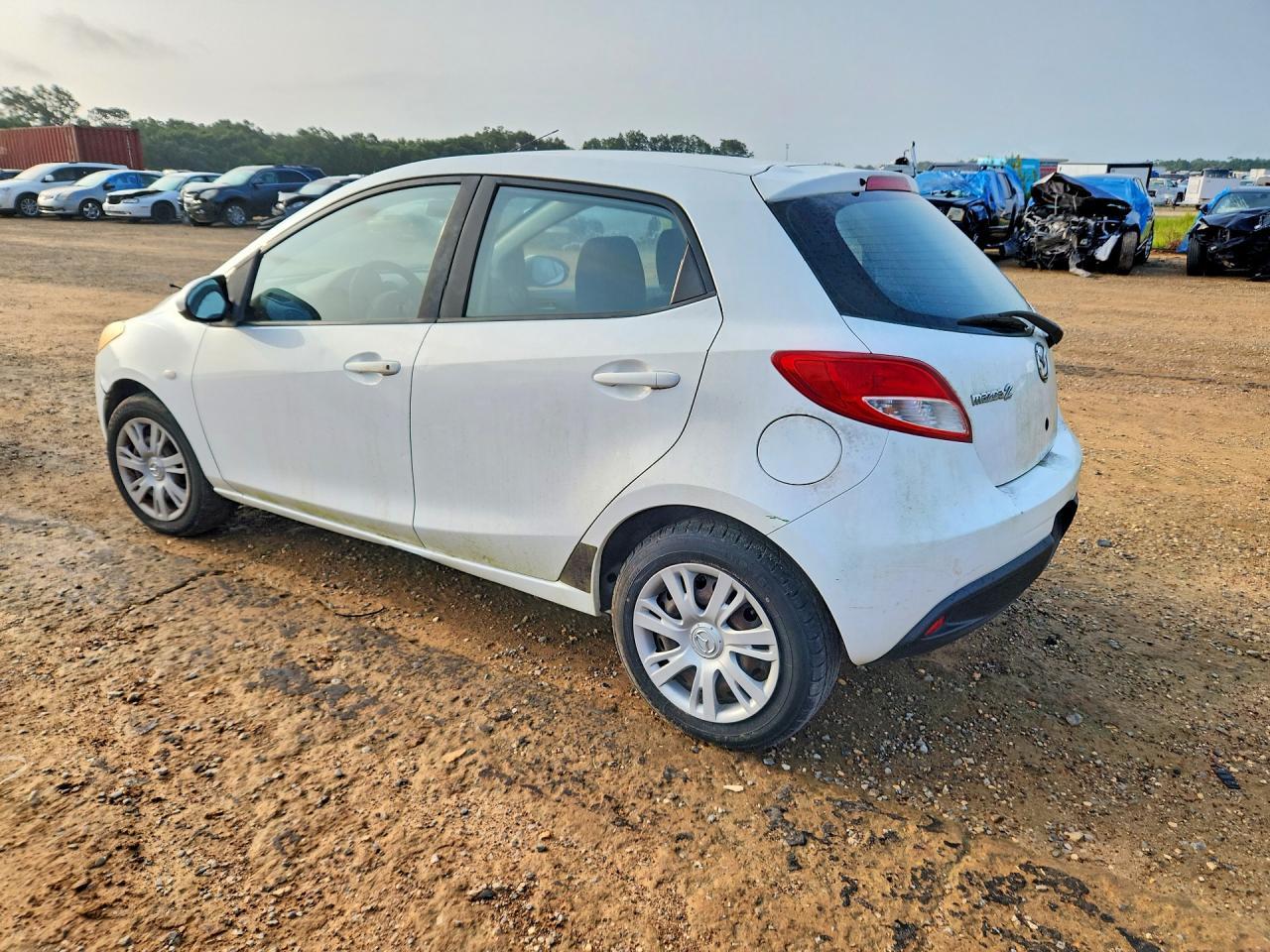 2013 Mazda Mazda2 - Фото 2
