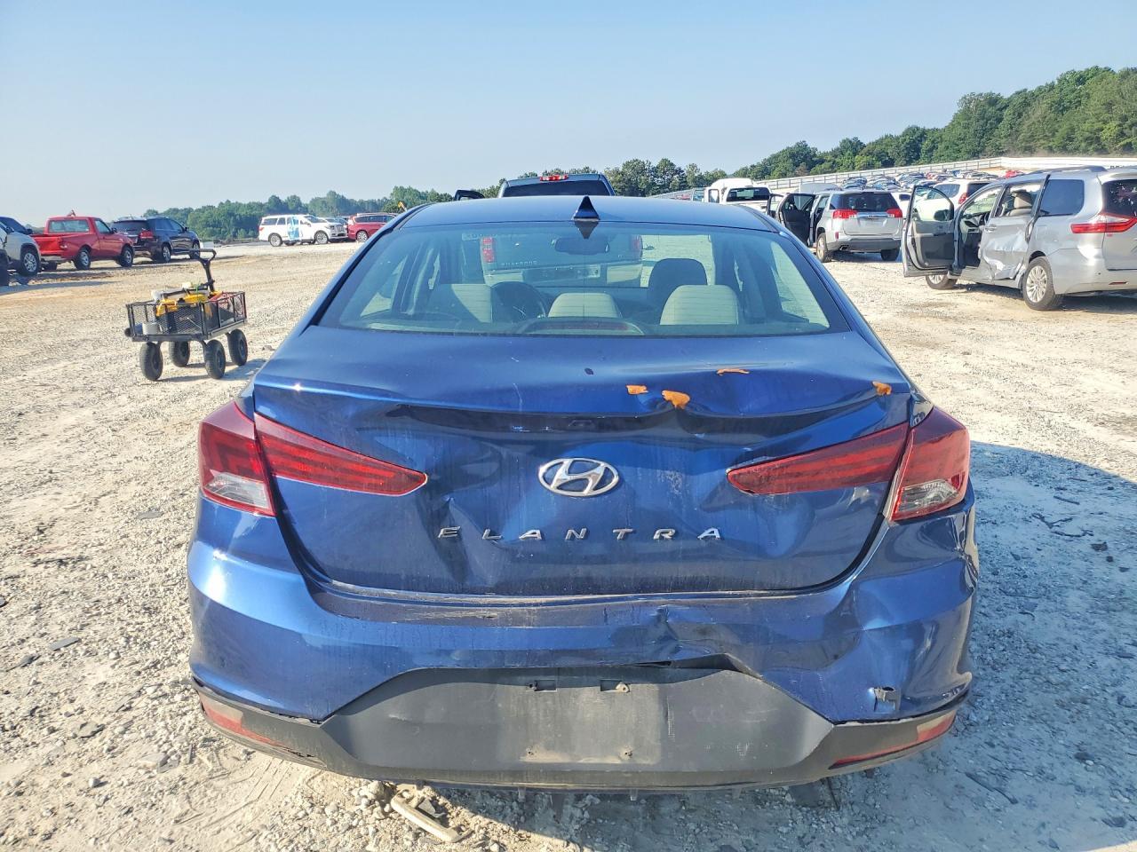 2020 Hyundai Elantra Value Edition - Фото 6