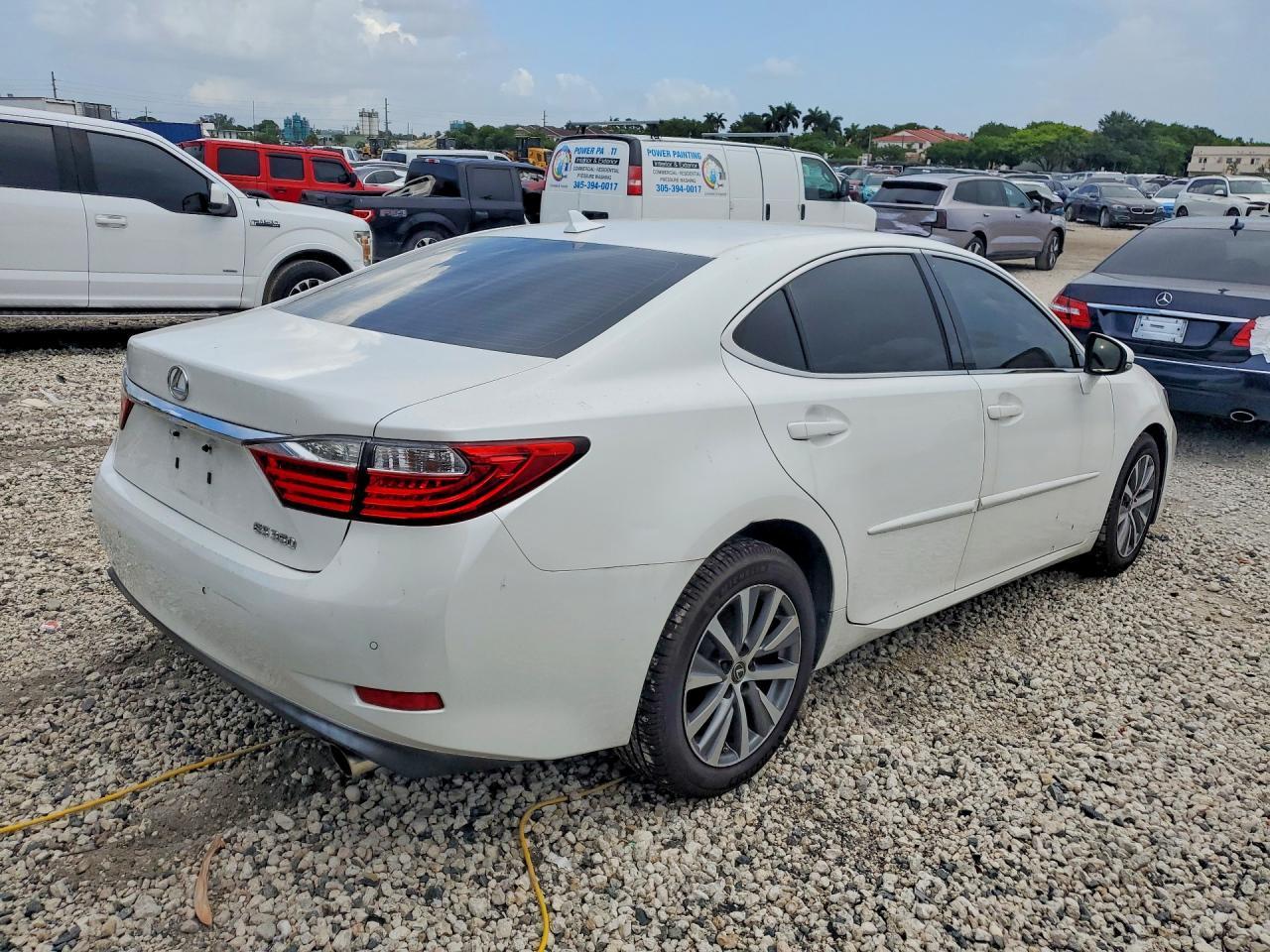 2013 Lexus Es 350 - Image 3