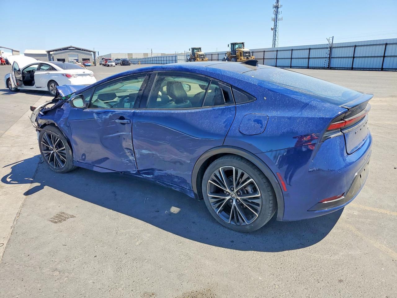 2024 Toyota Prius Xle - Фото 2