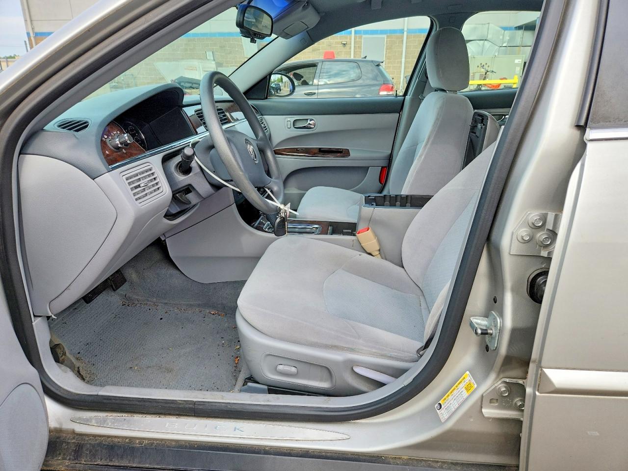 2007 Buick Lacrosse Cx - Image 7