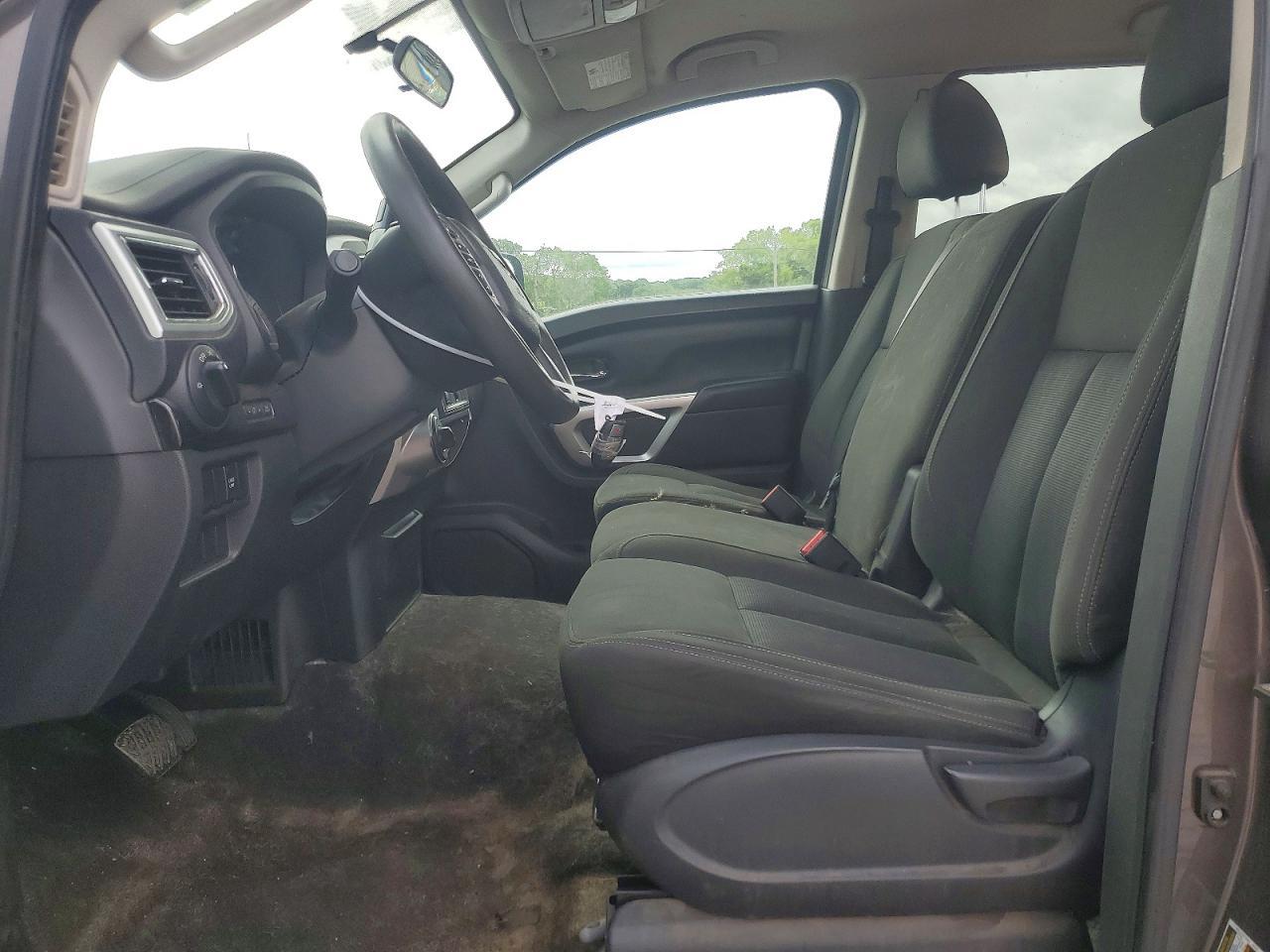 2017 Nissan Titan S - Фото 7