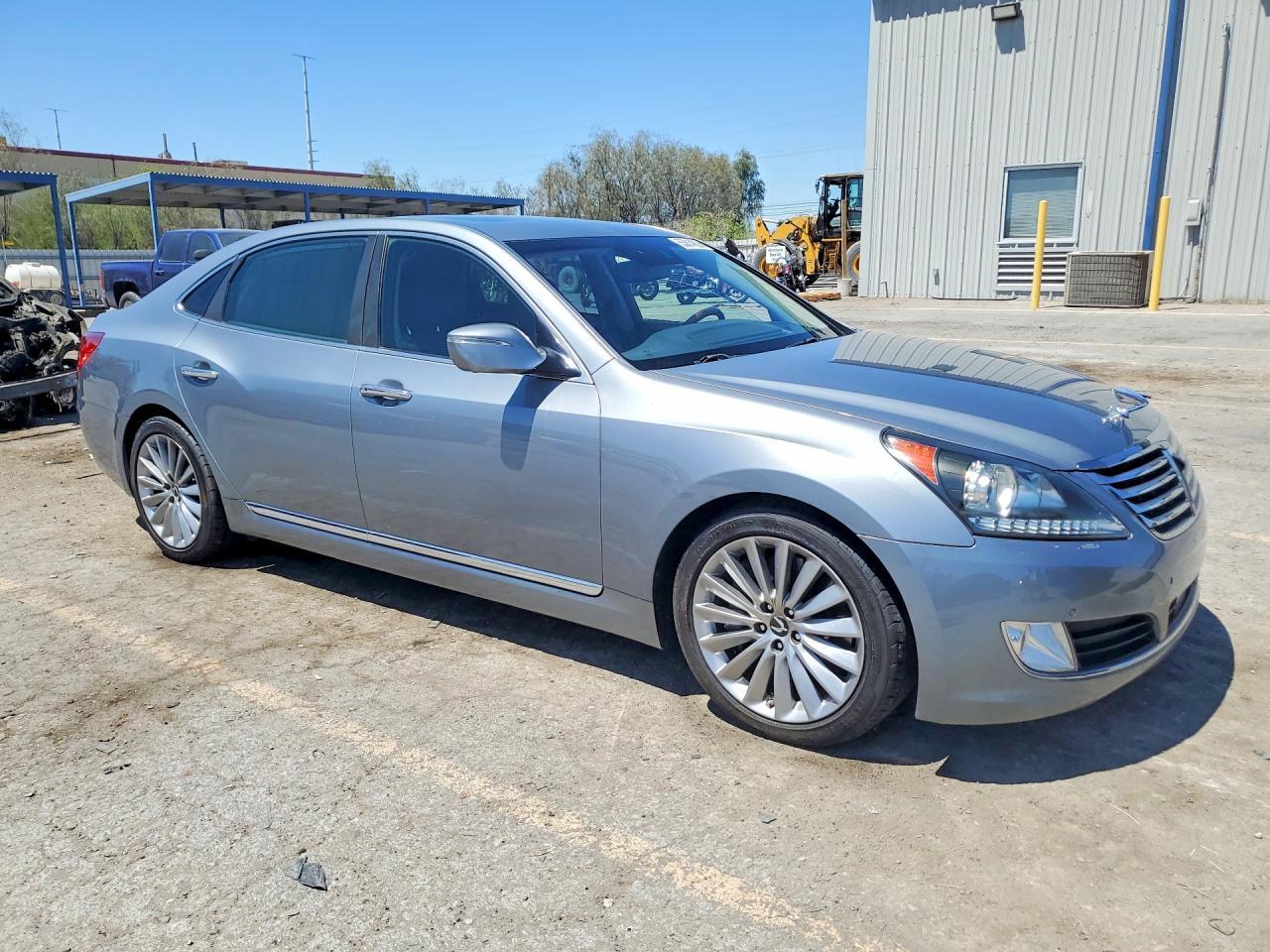 2014 Hyundai Equus Ultimate - Image 4