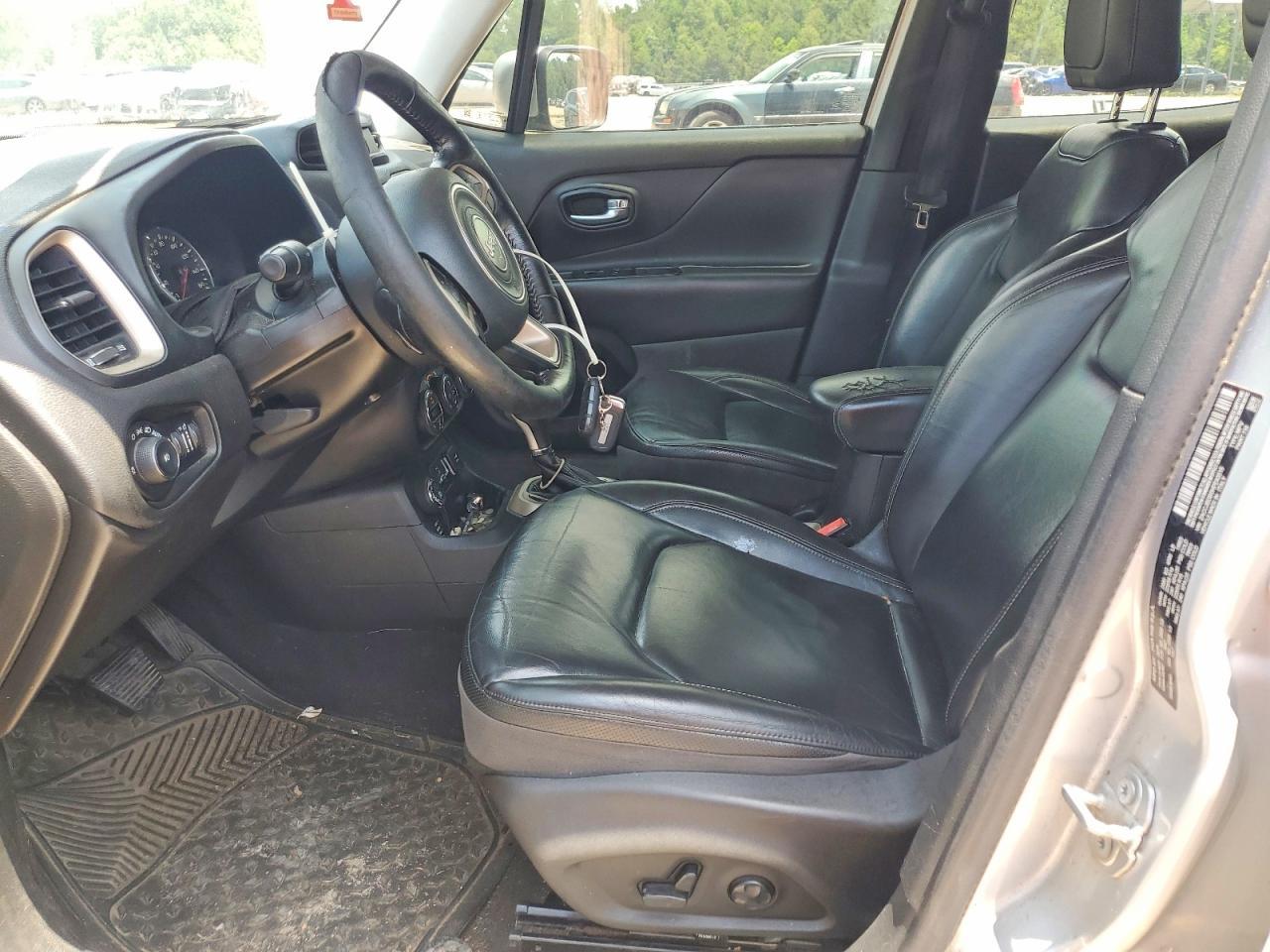 2017 Jeep Renegade Limited - Image 7