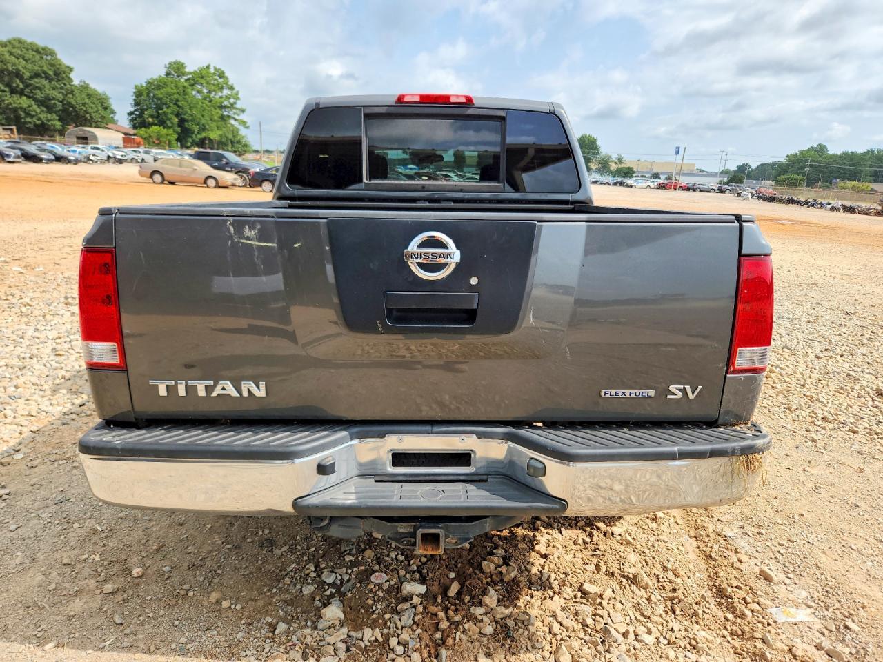 2012 Nissan Titan S - Image 6