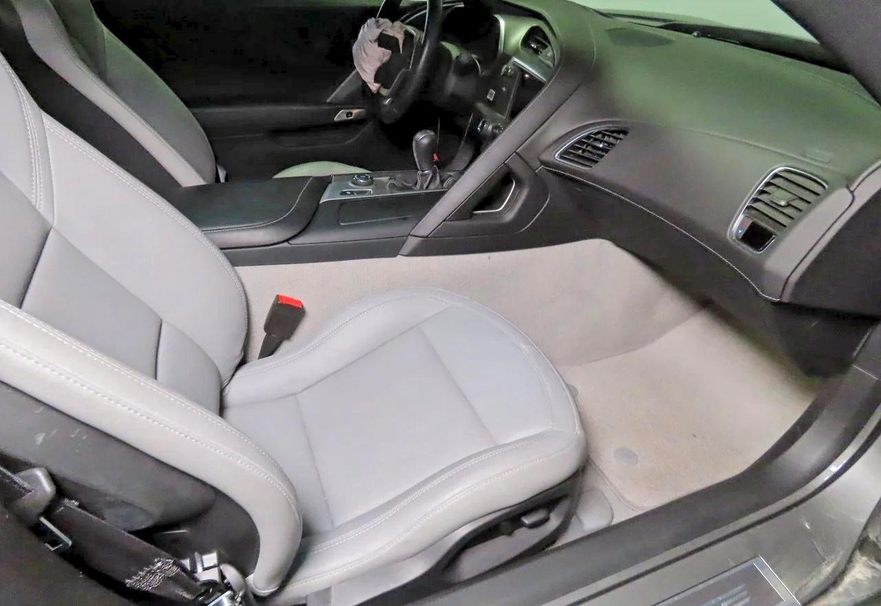 2016 Chevrolet Corvette Stingray 1Lt - Image 5