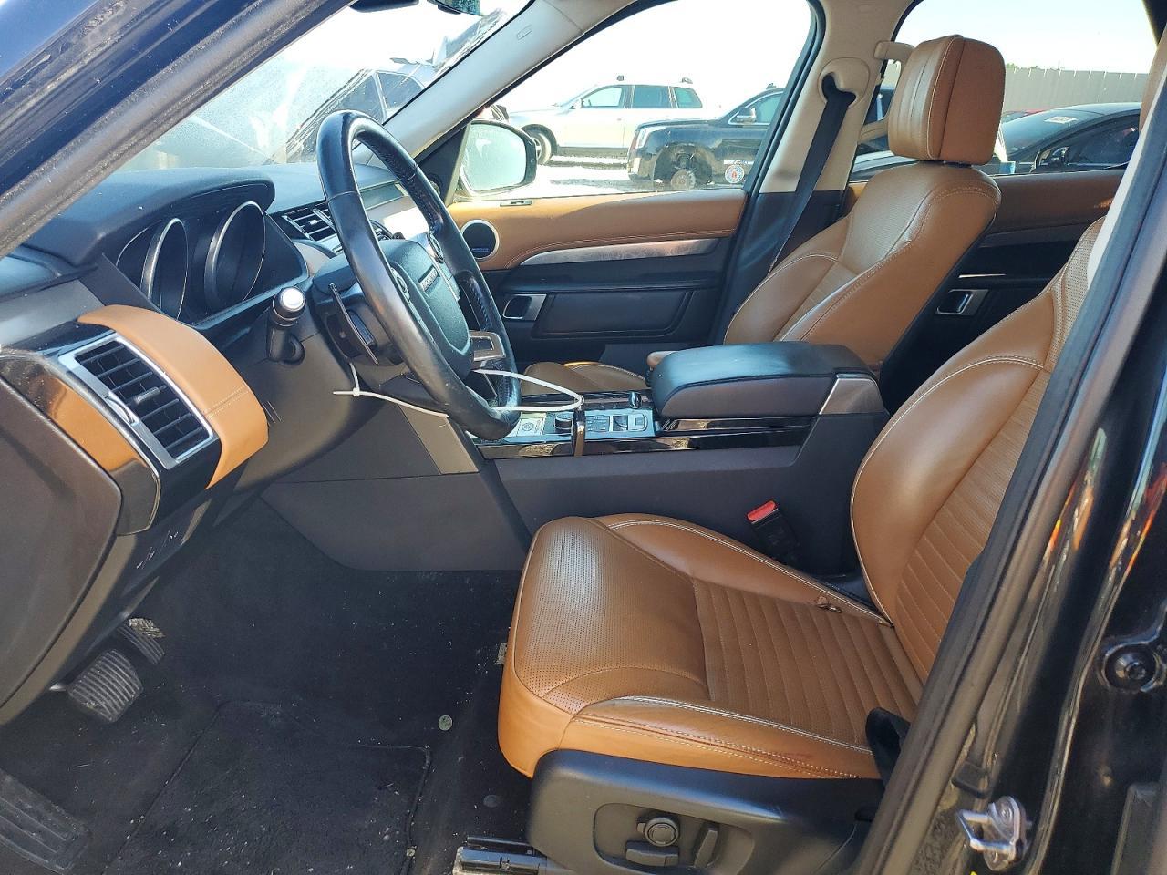 2017 Land Rover Discovery First Edition - Image 7