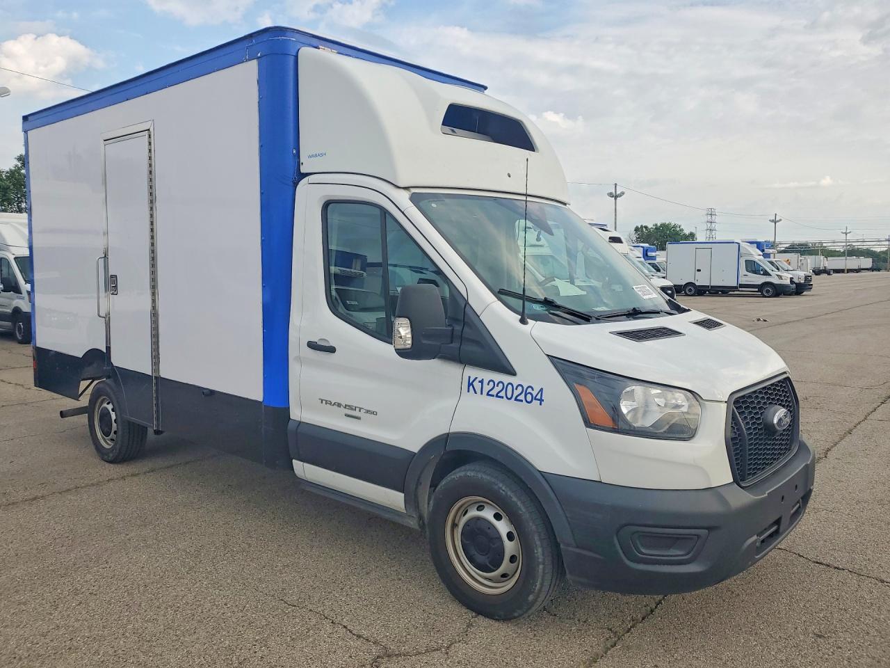 2023 Ford Transit Delivery Truck - Image 4