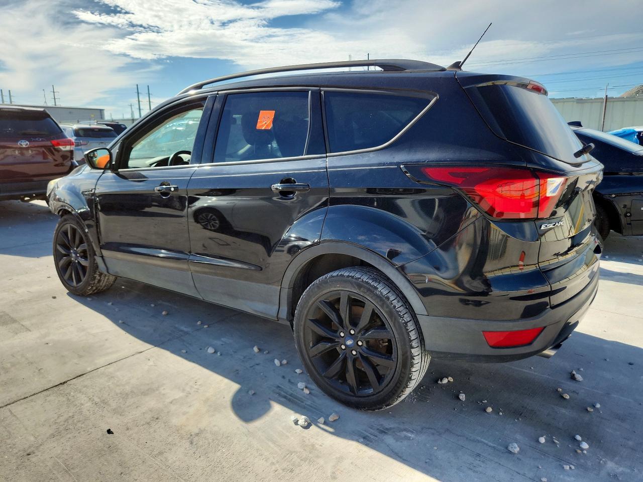 2019 Ford Escape Se - Image 2