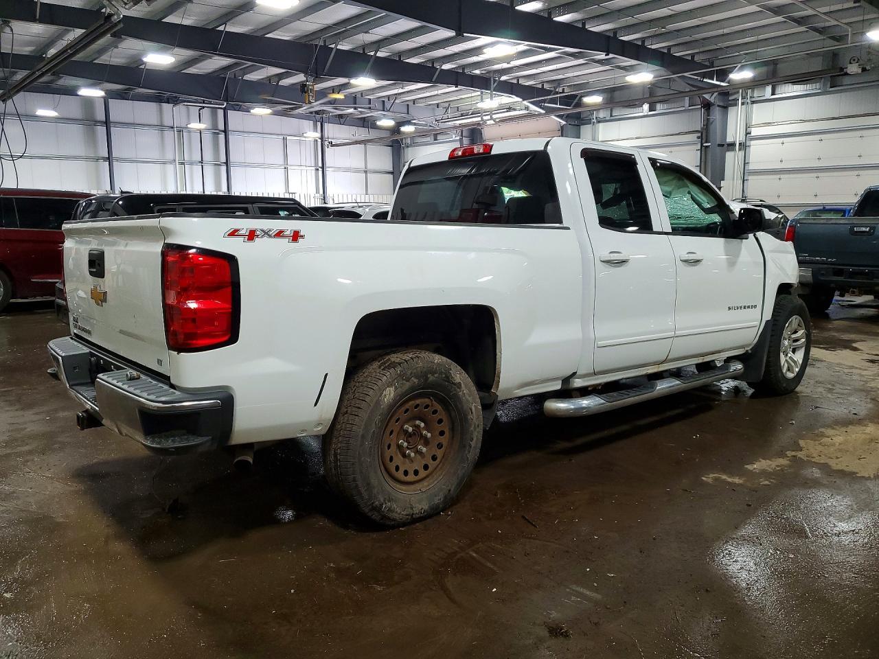 2017 Chevrolet Silverado K1500 Lt - Image 3