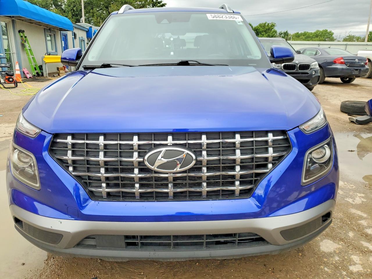 2022 Hyundai Venue Limited - Image 5
