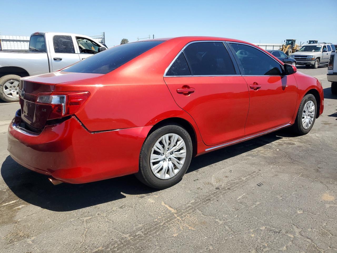 2012 Toyota Camry Le - Image 3