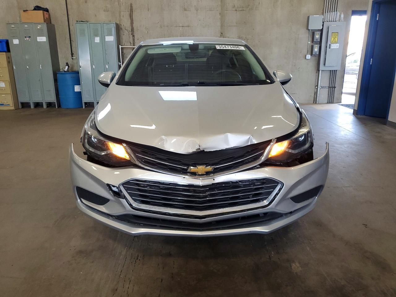 2017 Chevrolet Cruze Lt - Image 5