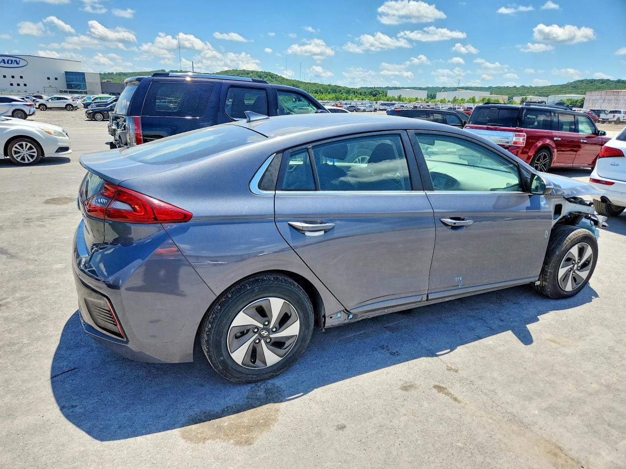 2019 Hyundai Ioniq Sel - Фото 3