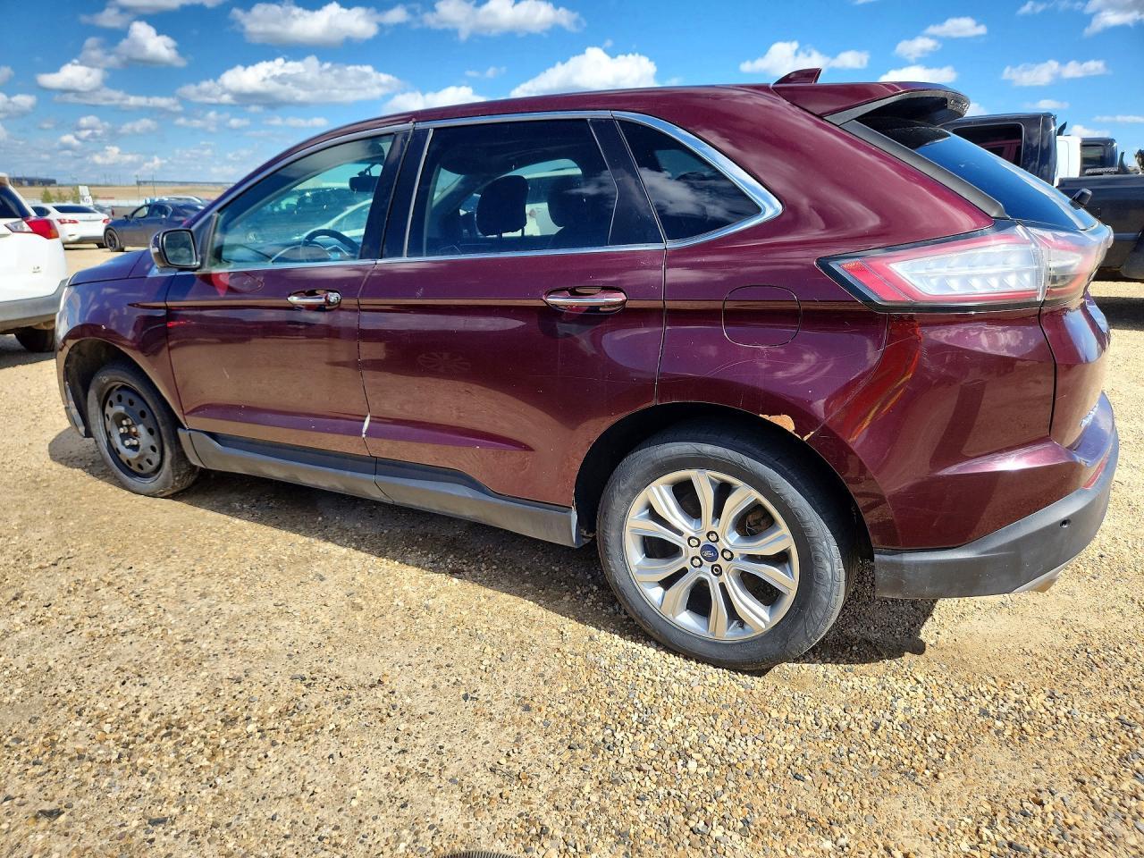 2017 Ford Edge Titanium - Image 2