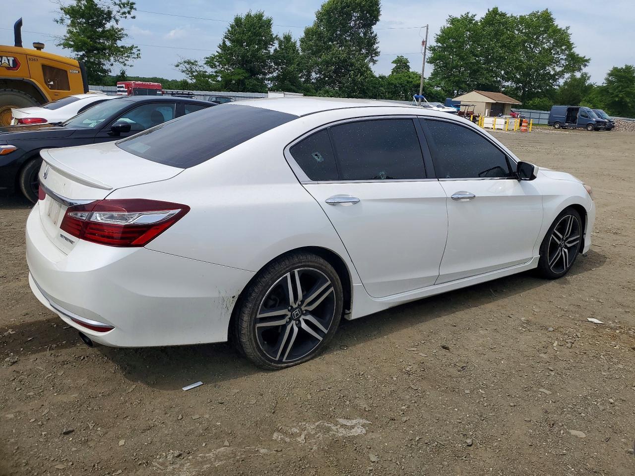 2017 Honda Accord Sport - Image 3